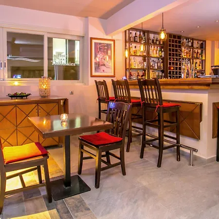 Thalassies Hotel 3*