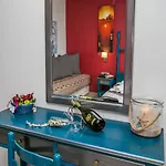 Thalassies Hotel