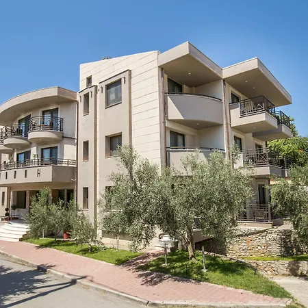 Thalassies فندق يميناريا